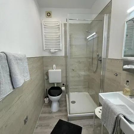 La Boutique House 2*