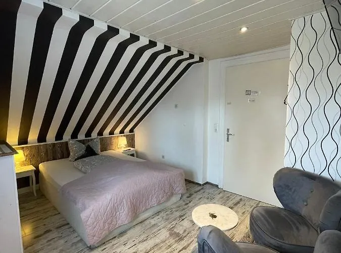 Mini-hôtel Boutique Family House La 2*